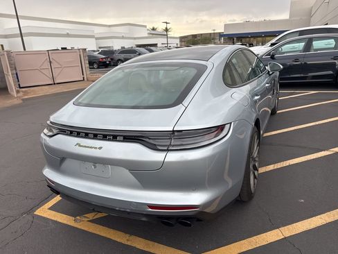 Used 2022 Porsche Panamera 4 Platinum Edition image 7