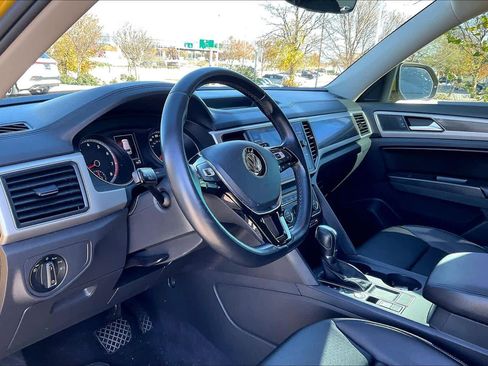 Used 2018 Volkswagen Atlas SE image 14