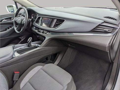 Used 2020 Buick Enclave Preferred FWD image 12