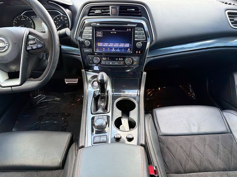 Used 2023 Nissan Maxima SR w/ Sport Mat Group image 17