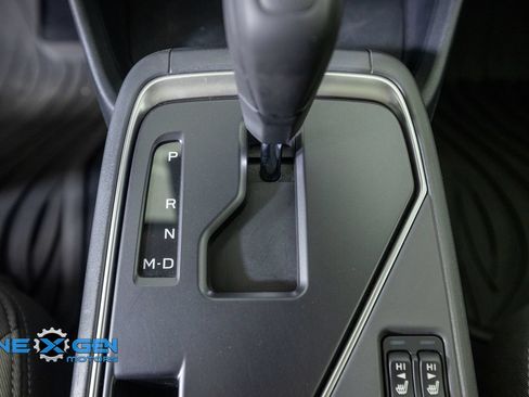 Used 2025 Subaru Crosstrek 2.5i Premium AWD/4WD image 21