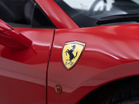 Used 2012 Ferrari 458 Spider RWD image 25