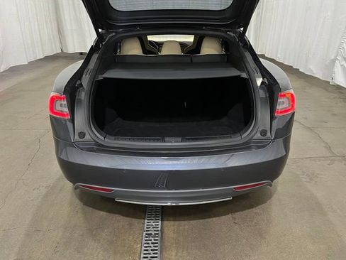 Used 2015 Tesla Model S 70 RWD image 12