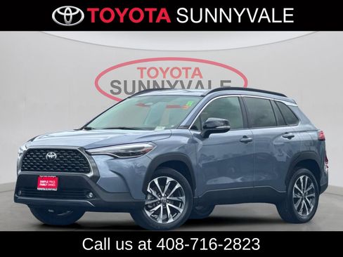Certified 2025 Toyota Corolla Cross XLE AWD/4WD image 2