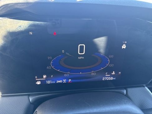 Used 2025 Chevrolet TrailBlazer LT image 14