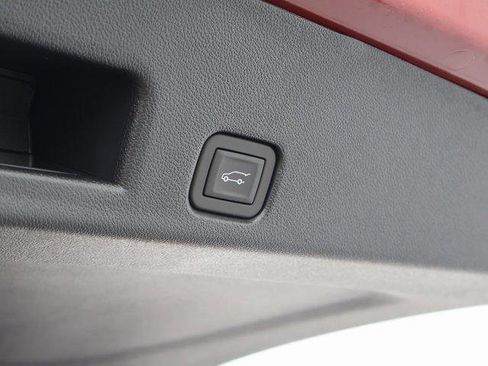 New 2025 GMC Acadia Elevation w/ Elevation Premium Package image 9