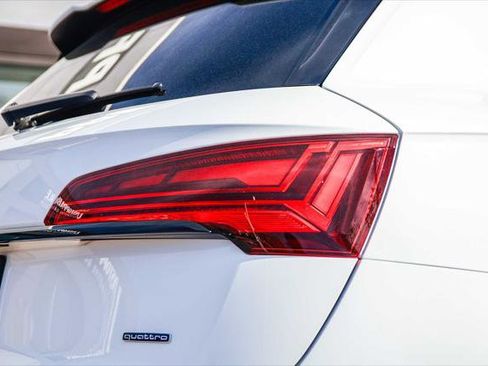 Certified 2023 Audi Q5 2.0T Premium Plus AWD/4WD image 8