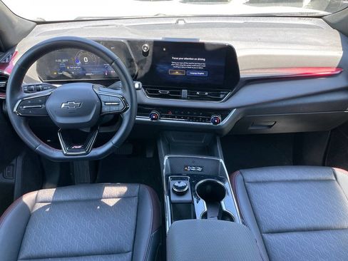 Used 2025 Chevrolet Equinox RS w/ Safety and Technology Package FWD image 11