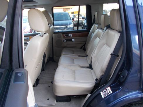 Used 2015 Land Rover LR4 HSE image 15