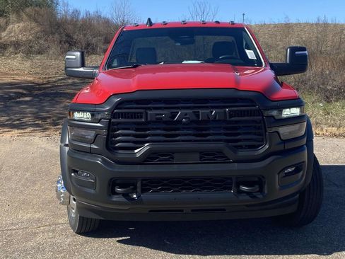 New 2026 RAM 5500 Tradesman image 27