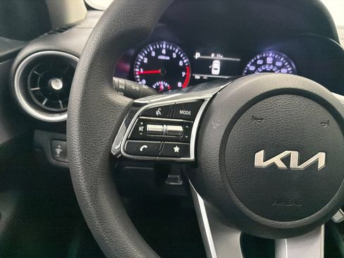 Used 2024 Kia Forte LXS w/ LXS Technology Package FWD image 22
