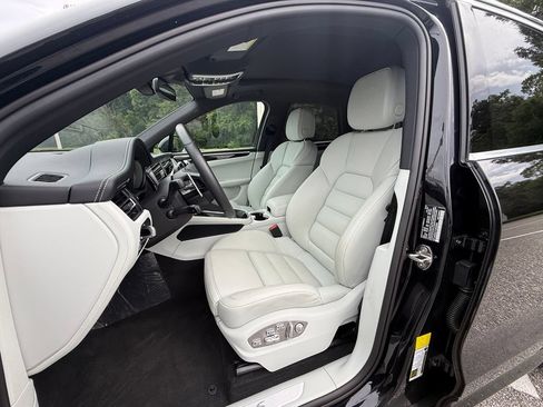 Used 2026 Porsche Macan S AWD/4WD image 5