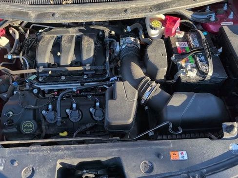 Used 2018 Ford Explorer XLT w/ Equipment Group 202A image 22