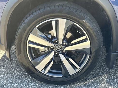 Certified 2023 Nissan Rogue SL w/ SL Premium Package image 11