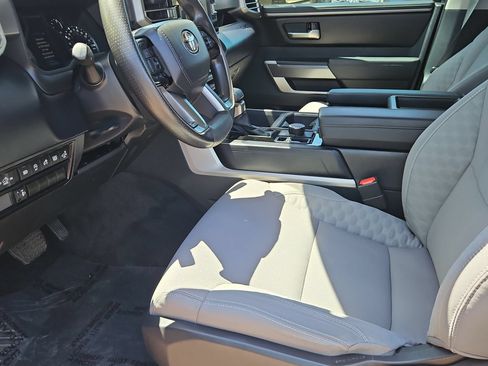 Used 2023 Toyota Tundra SR5 w/ SR5 Convenience Package AWD/4WD image 20