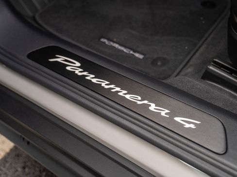 New 2026 Porsche Panamera 4 image 12