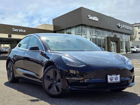 Used 2020 Tesla Model 3 RWD image 1