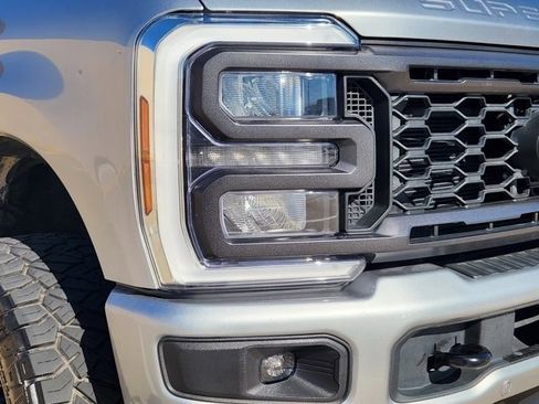 Certified 2024 Ford F250 Lariat w/ Lariat Ultimate Package image 9