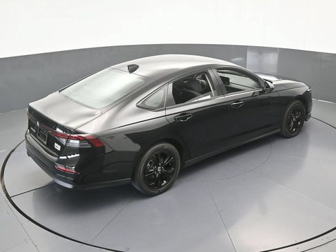 Used 2025 Honda Accord SE image 50
