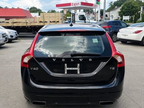 Used 2015 Volvo V60 T5 Premier FWD image 4