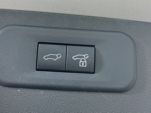 Used 2025 Lexus NX 250 FWD w/ Premium Package image 30