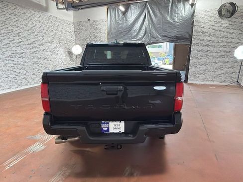 Used 2026 Toyota Tacoma TRD Off-Road AWD/4WD image 6