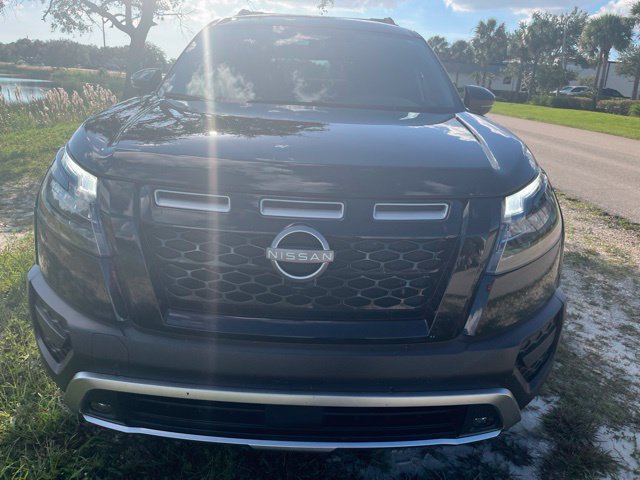Used 2025 Nissan Pathfinder Rock Creek AWD/4WD image 2