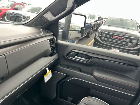 New 2026 GMC Sierra 2500 AT4X AWD/4WD image 28