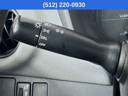 Used 2016 Toyota Yaris L image 13