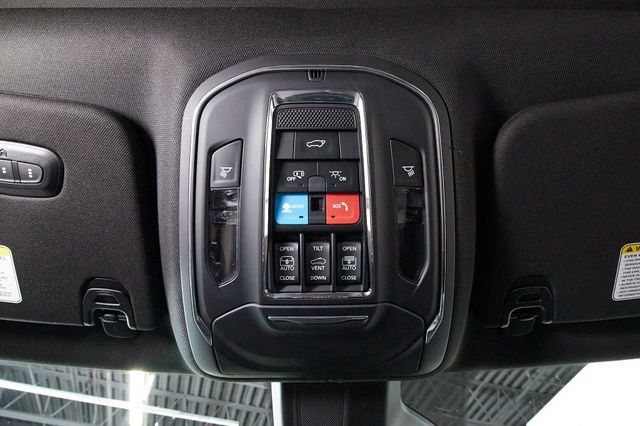 Used 2024 Jeep Wagoneer Series II w/ Convenience Group I AWD/4WD image 13