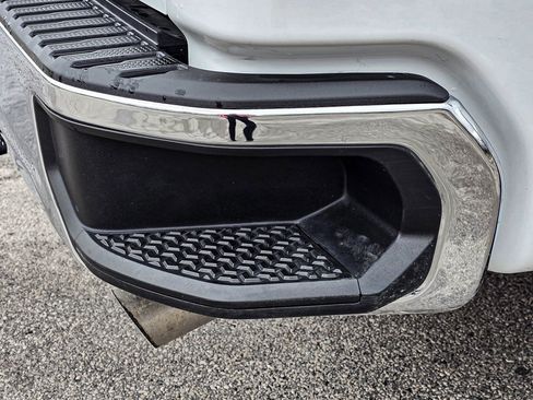 Used 2024 GMC Sierra 2500 Pro w/ Convenience Package image 10