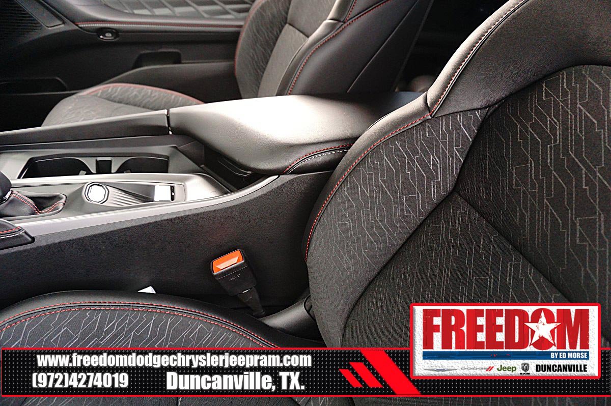 New 2026 Dodge Charger Scat Pack w/ Blacktop Package AWD/4WD image 33