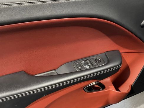 Used 2021 Dodge Challenger SRT Hellcat image 11