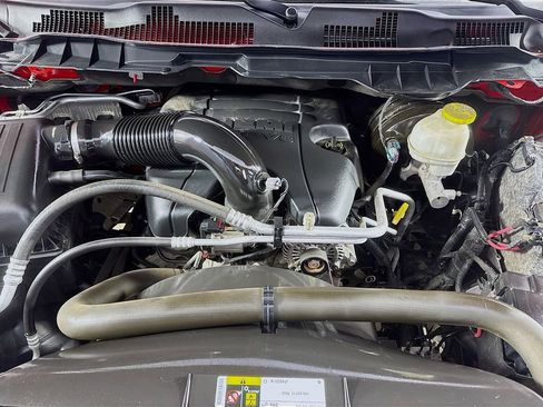 Used 2017 RAM 1500 Express w/ Express Value Package image 29