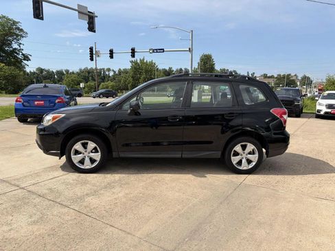Used 2016 Subaru Forester 2.5i w/ Alloy Wheel Package AWD/4WD image 5