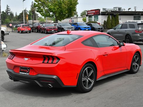 Used 2024 Ford Mustang Premium RWD image 8