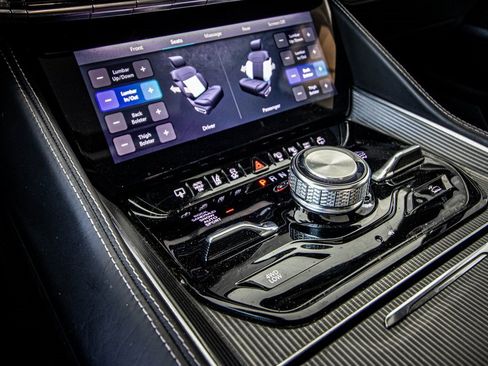 Used 2022 Jeep Grand Wagoneer Series II image 32