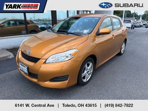 Used 2009 Toyota Matrix w/ PWR Pkg FWD image 1