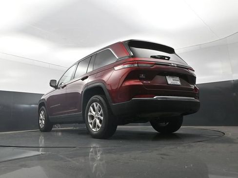 Used 2022 Jeep Grand Cherokee Limited AWD/4WD image 23