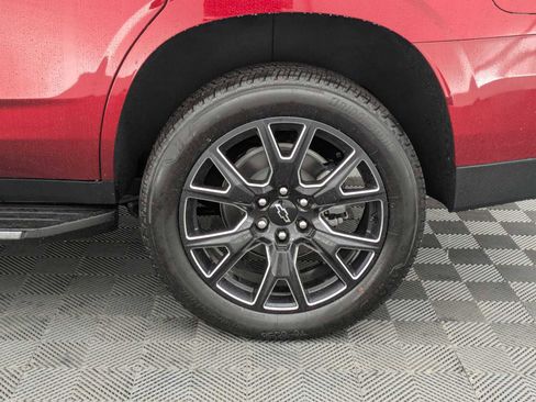 New 2025 Chevrolet Tahoe LS image 12