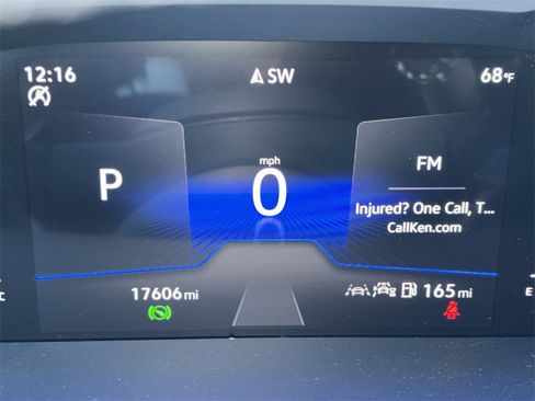 Certified 2024 Volkswagen Tiguan SE R-Line image 11