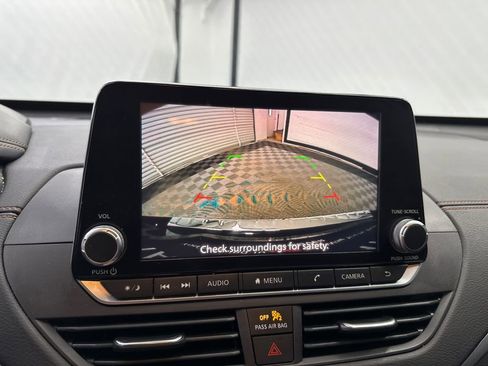 Used 2022 Nissan Altima 2.5 SR FWD image 28