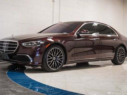 Used 2022 Mercedes-Benz S 580 4MATIC Sedan image 4