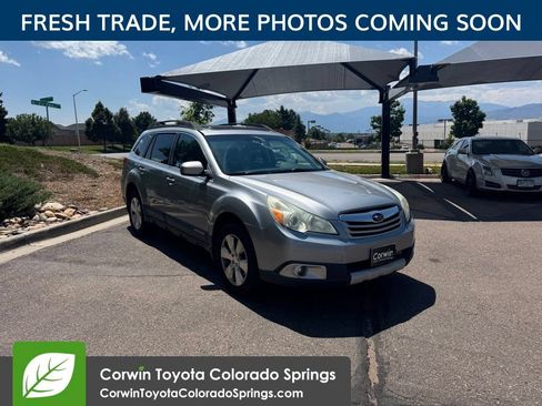 Used 2011 Subaru Outback 3.6R Limited AWD/4WD image 1