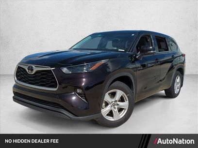 Used 2022 Toyota Highlander LE