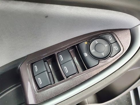 Used 2022 Chevrolet Malibu LT image 8