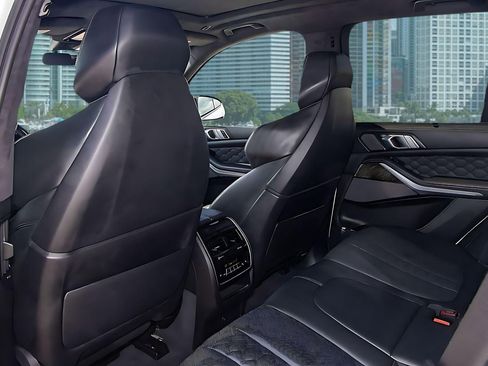 Used 2021 BMW X5 M w/ Executive Package image 16