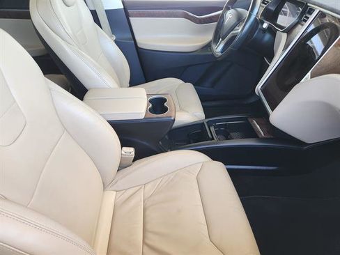 Used 2017 Tesla Model X 90D image 11