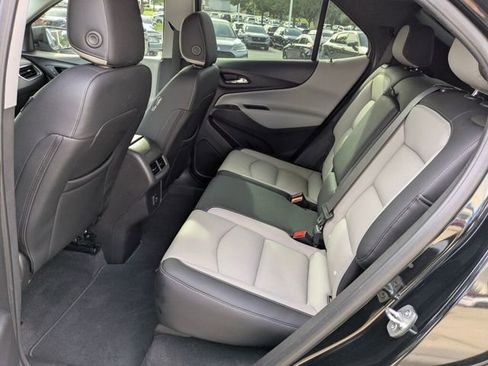 Used 2023 Chevrolet Equinox LS FWD image 29