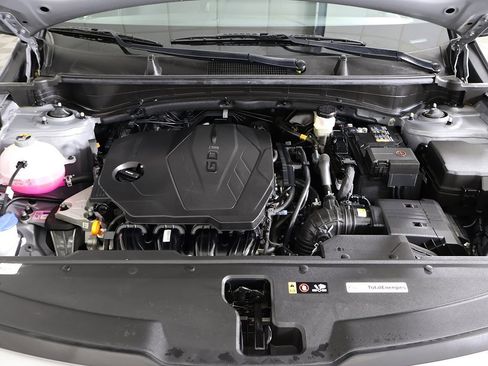 Used 2024 Kia Sportage LX image 18